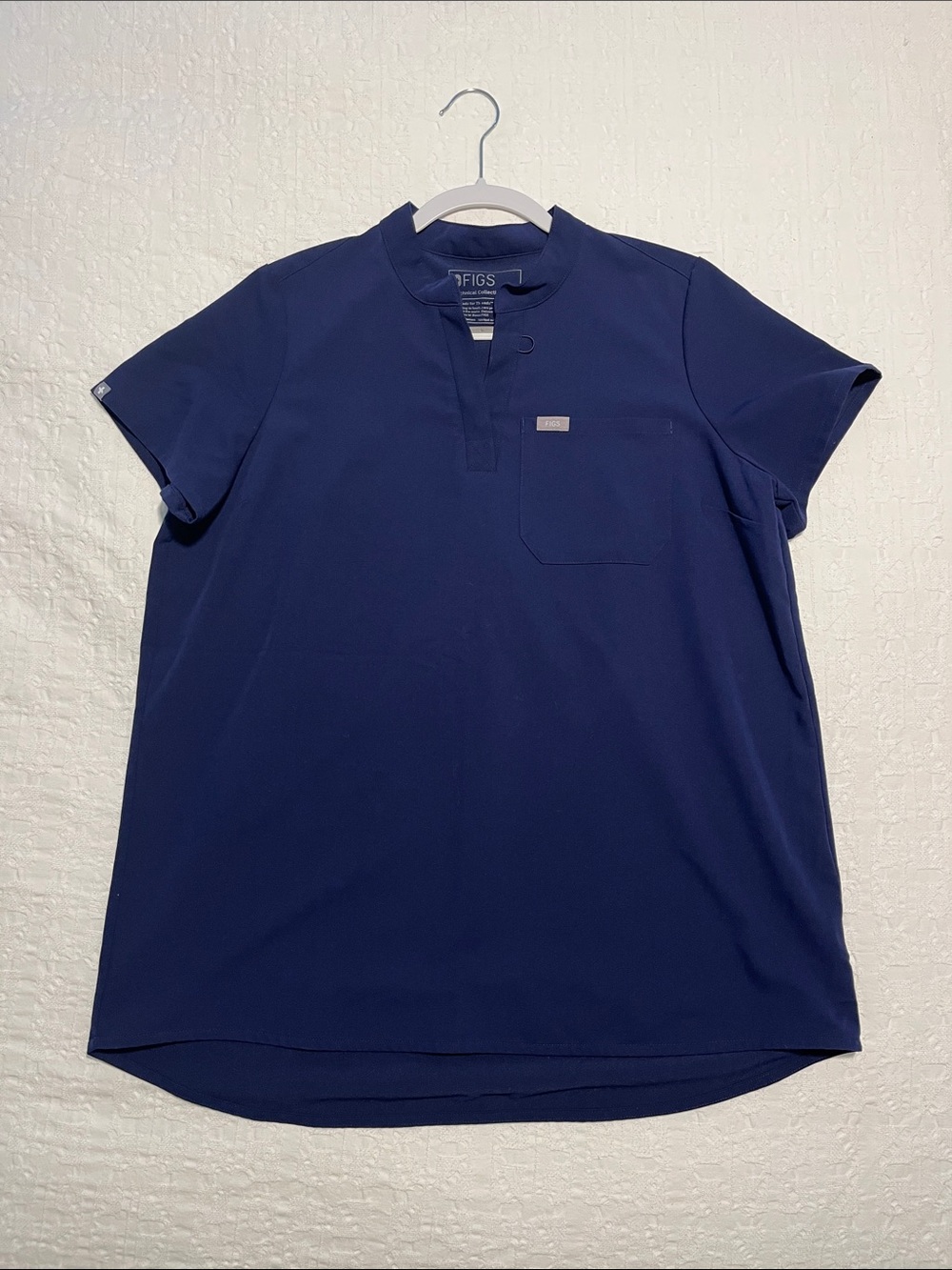 Figs Women’s Navy Short-Sleeve Maternity top with Chest Pocket